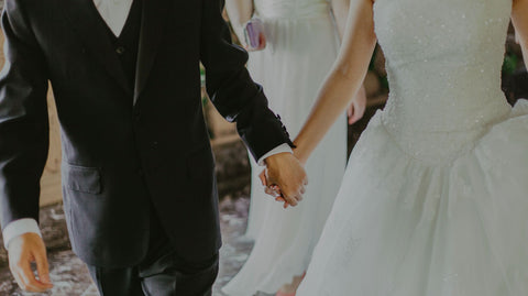 Honey Wedding Favors Your Guests Will Love - Ames Farm Single Source Honey