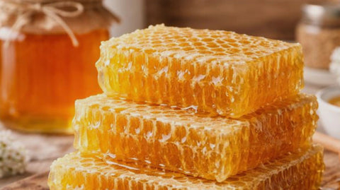 Can You Eat Honeycomb? Everything You Need to Know - Ames Farm Single Source Honey