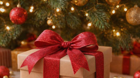 Why Honey makes the perfect gift for the holidays - Ames Farm Single Source Honey